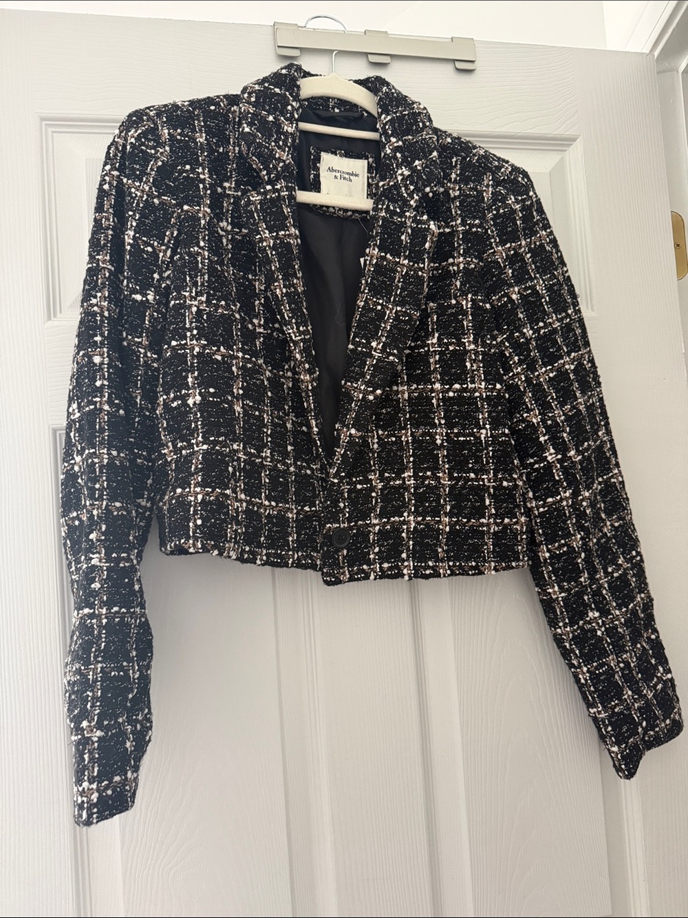 Abercrombie & Fitch Black and White Cropped Tweed Blazer